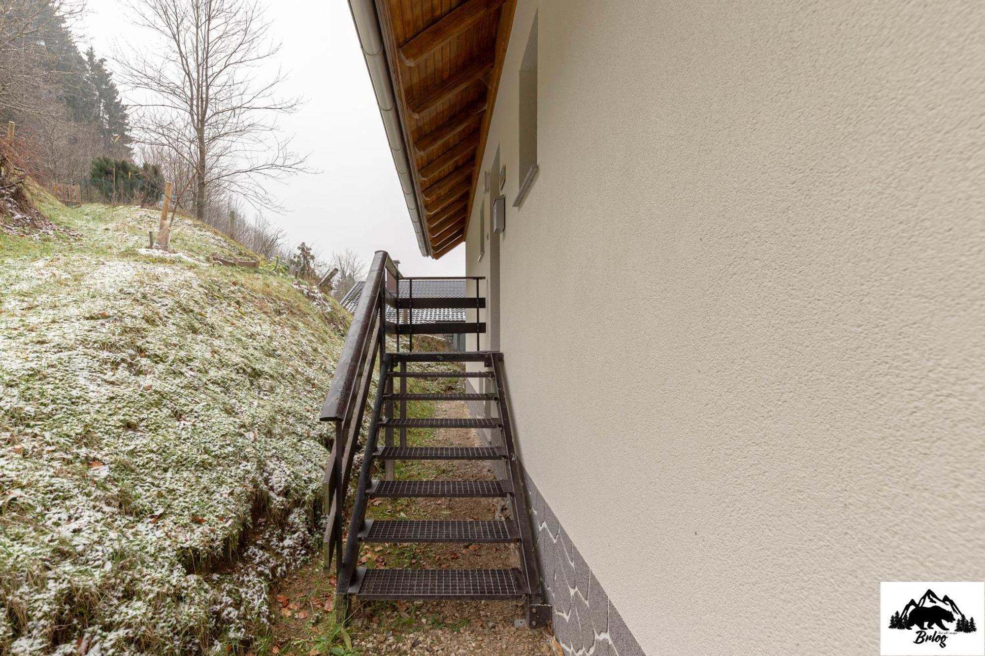Brlog Apartment Zgornje Gorje Bagian luar foto