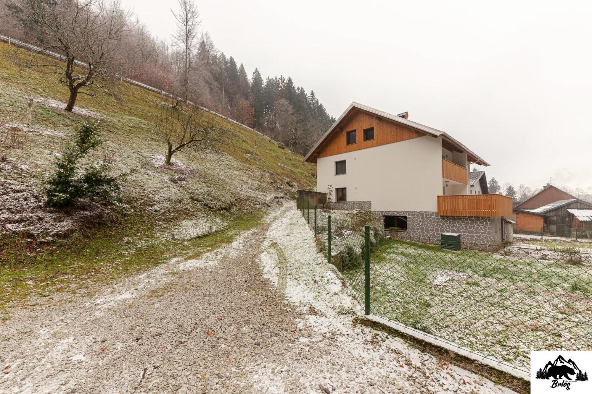 Brlog Apartment Zgornje Gorje Bagian luar foto